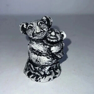 Vintage Bekka 3” Hugging Koala Bears USA Made Handcrafted w/Mt St Helen’s Ash